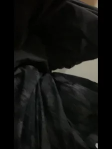 短裙眼镜妹刚开始玩矜持肏入后热吻我